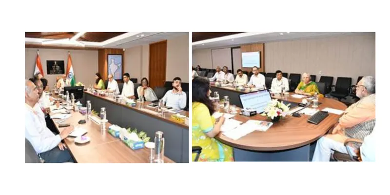 Giriraj Singh Reviews Textile Initiatives, Says ITADCs to Emerge as One-Stop Growth Hubs for MSMEs